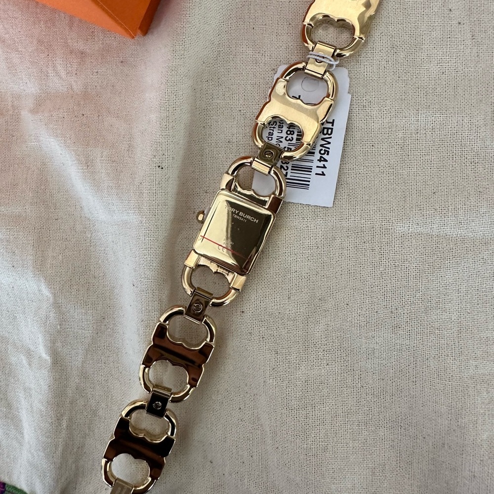 New Tory Burch signature T link gold watch - Picture 5 of 9